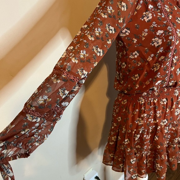 💃🏻Lost+Wonder Floral Print Mini Dress - Picture 5 of 8